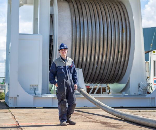 Umbilical winches