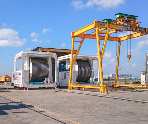 Umbilical winches
