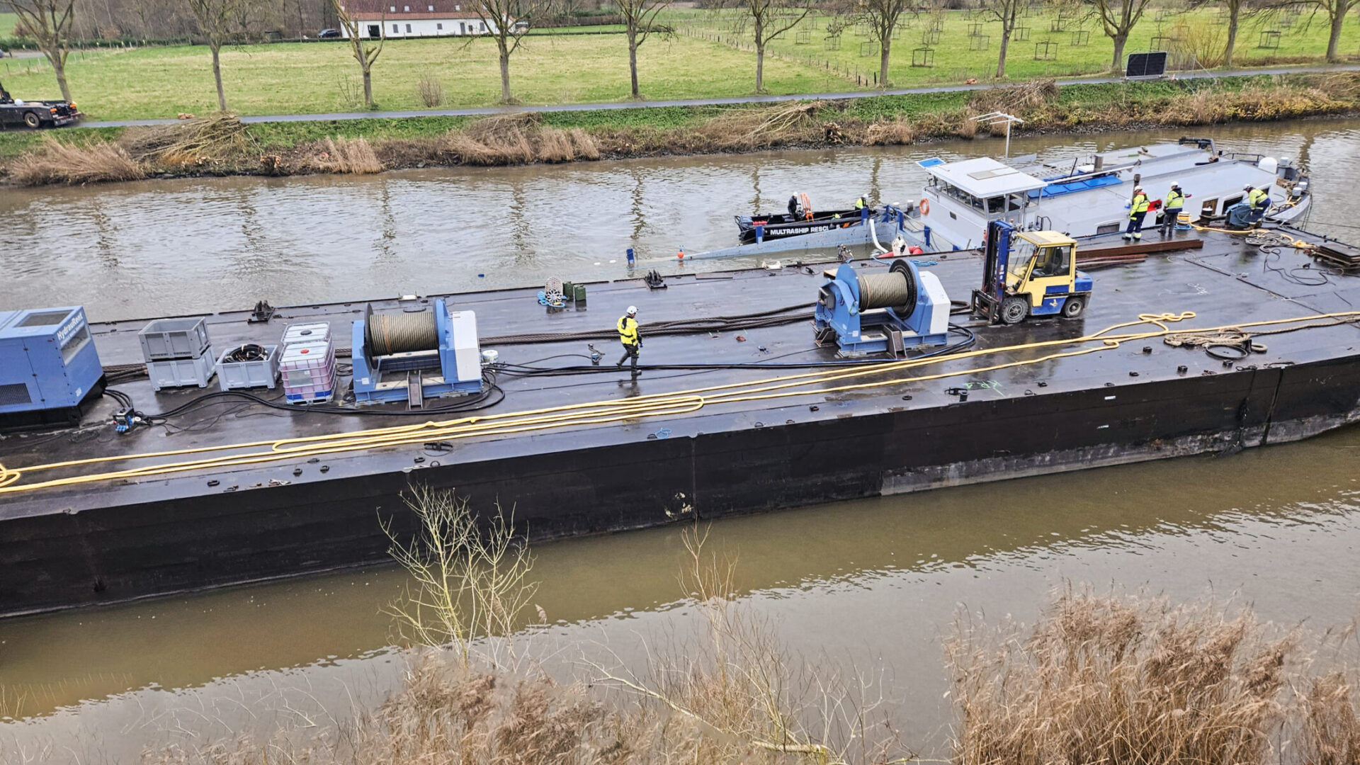 Barge salvage JOGO 4 Boven-Schelde Hydrauvision