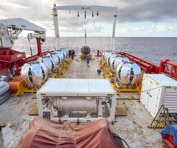 Advanced Heave Compensation System for Deep-Sea Research